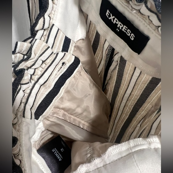 Express High Rise Striped Ankle Pants Size 2 Black White Vertical Stripe - Picture 4 of 5